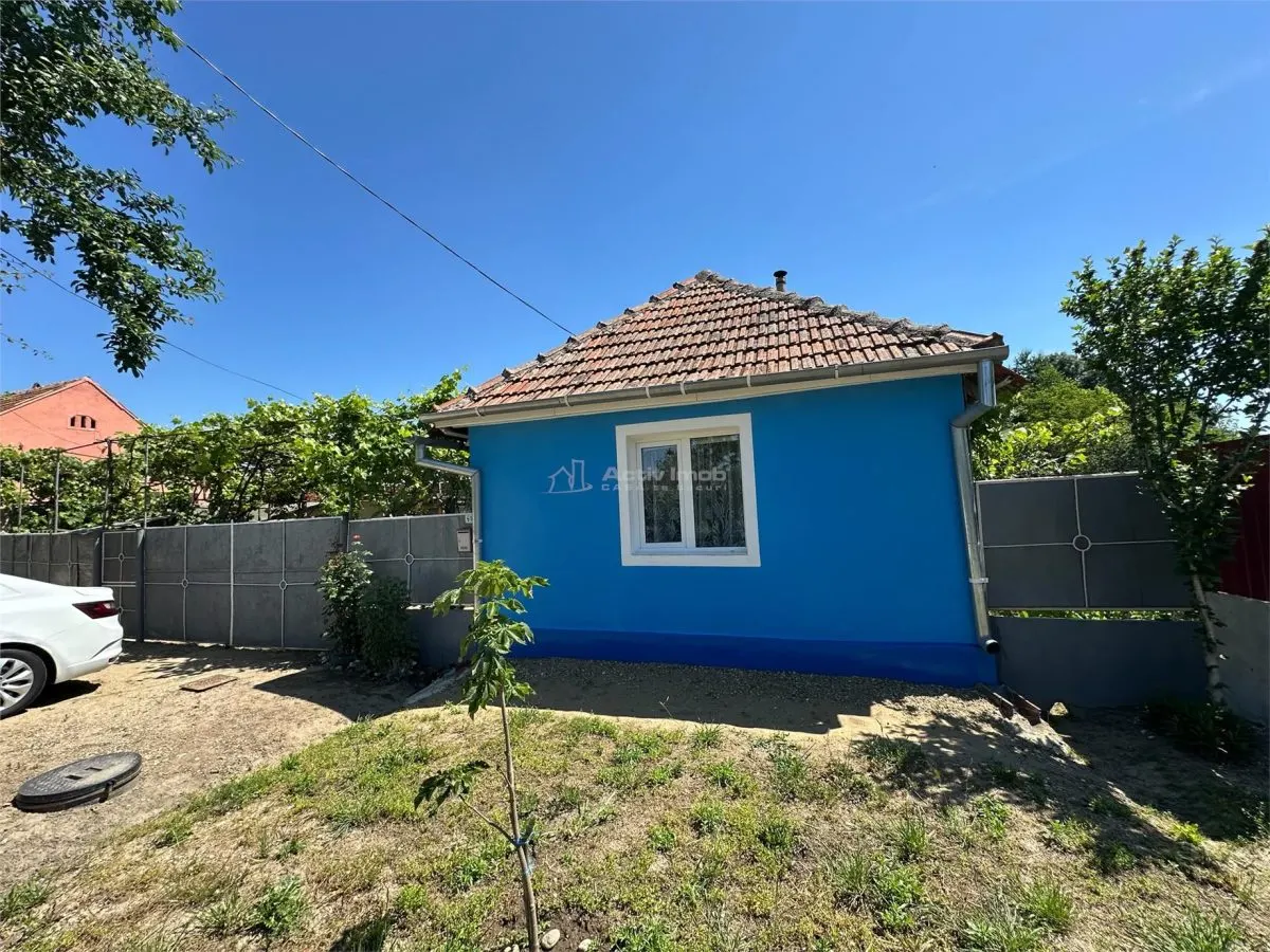 Casa Cocheta, Locuibila imediat,  cu Gradina si Curte,1500mp., Com.Birda. - foto 17