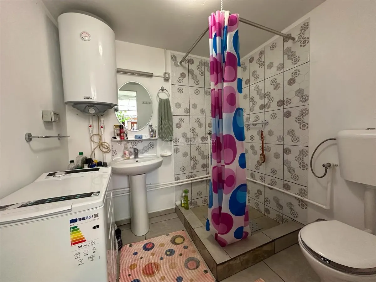 Casa Cocheta, Locuibila imediat,  cu Gradina si Curte,1500mp., Com.Birda. - foto 7