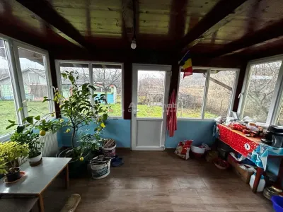 Bocsa Casa D+P+Etj.1. Garaj si Teren, Zona Mioritica. - foto 4