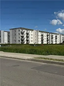Apartament 3 camere, decomandat - zona Tractorul - foto 10