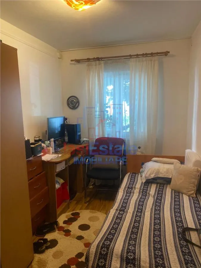 Apartament 4 camere Nicolina - foto 5