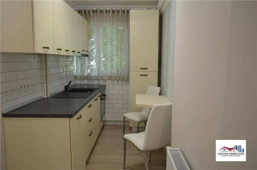 Apartament cu 2 Camere de Inchiriat in Zona Cornisa - foto 6
