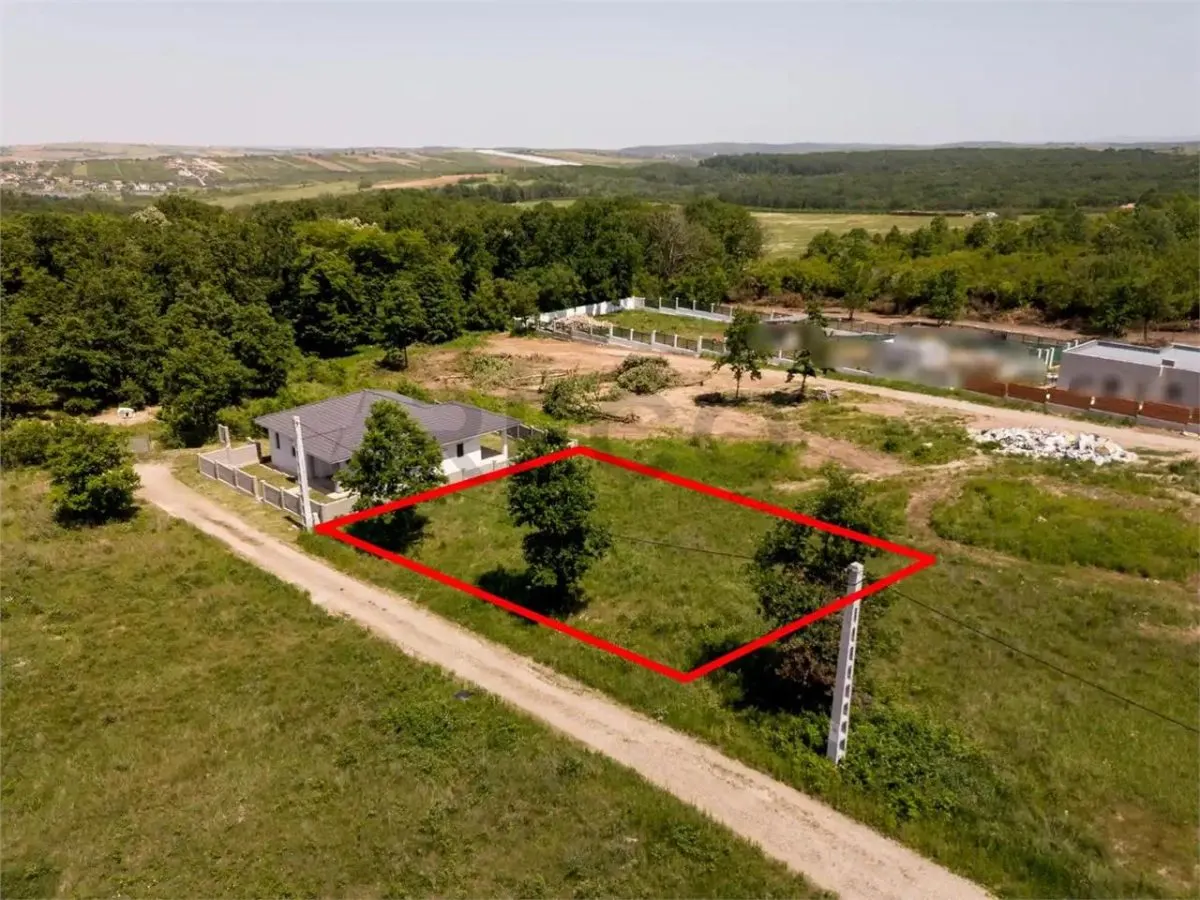 RECO Teren Intravilan, Saldabagiu de Munte, lânga case - foto 1
