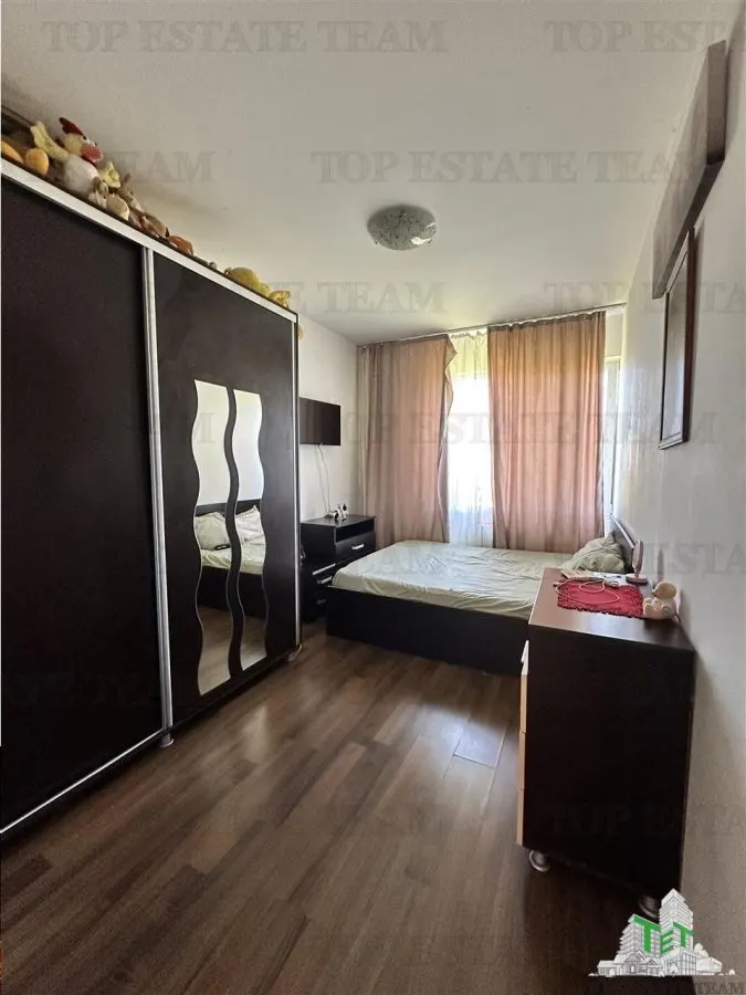 Apartament 3 camere+ loc de parcare , Prelungirea Ghencea - foto 2