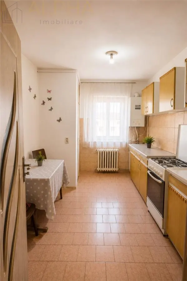 Apartament 3 camere, 70 mp total, 2 balcoane, Intr. Violetelor - BISTRITA, BN - foto 1