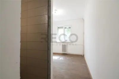 RECO Garsoniera renovata Rogerius etaj 2 - foto 4