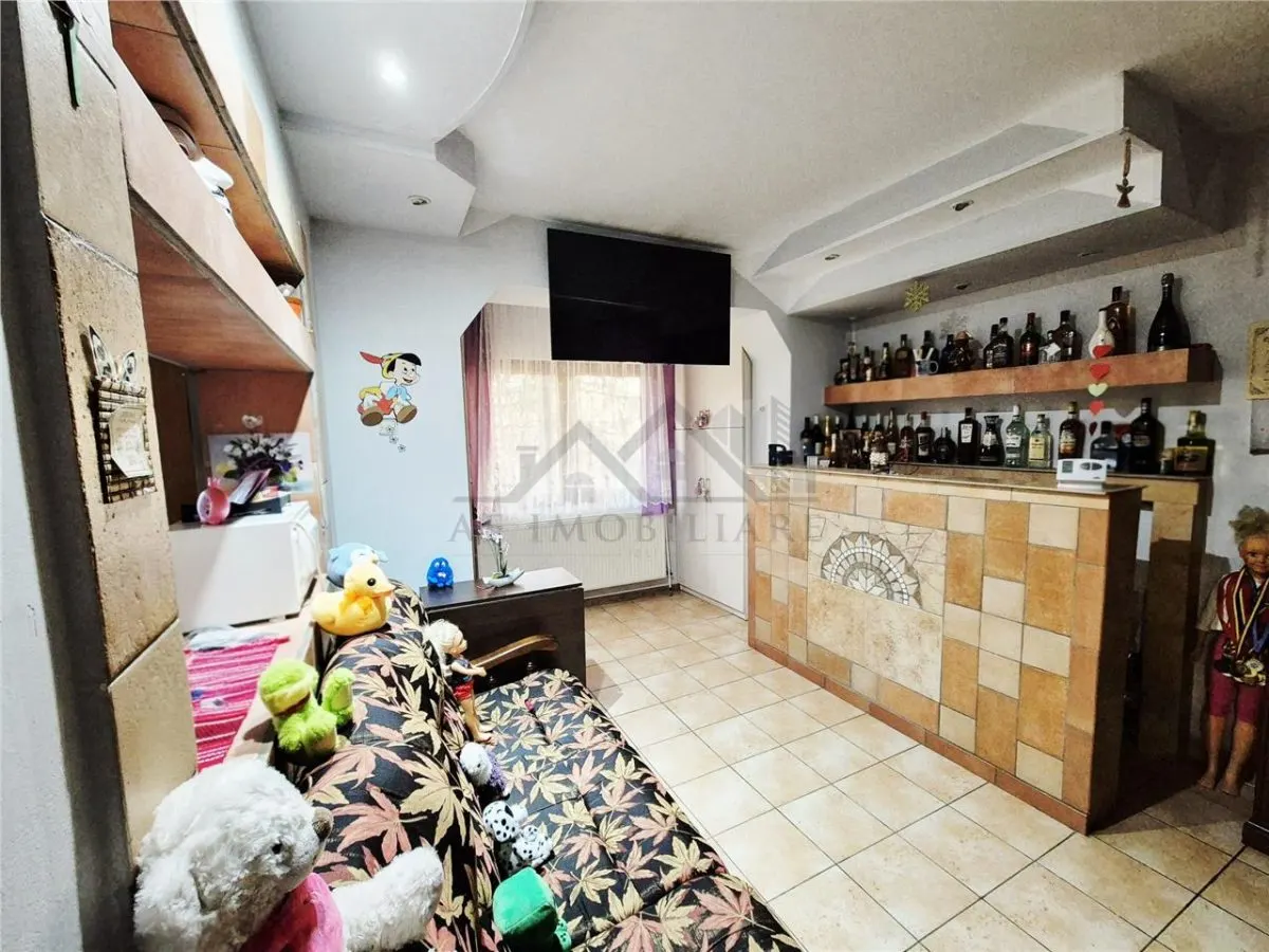 Apartament cu 2 camere de vanzare - foto 1