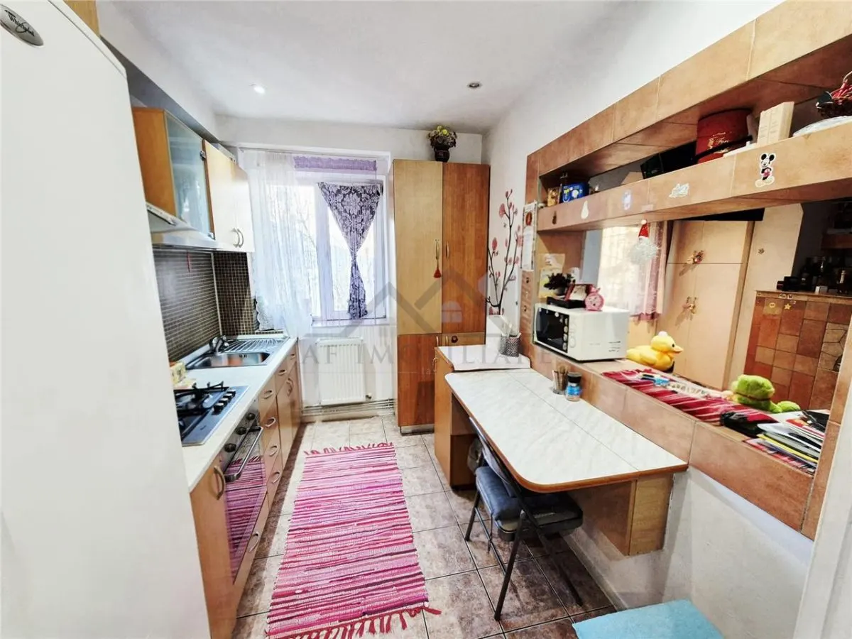 Apartament cu 2 camere de vanzare - foto 5