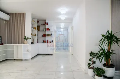 Casa intr-o zona linistita cu garaj si teren-1091 mp - foto 5