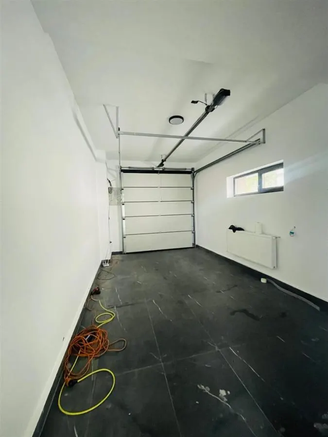 INCHIRIERE VILA 5 camere LUX cu piscina in Zona Erou  Iancu Nicolae - foto 21