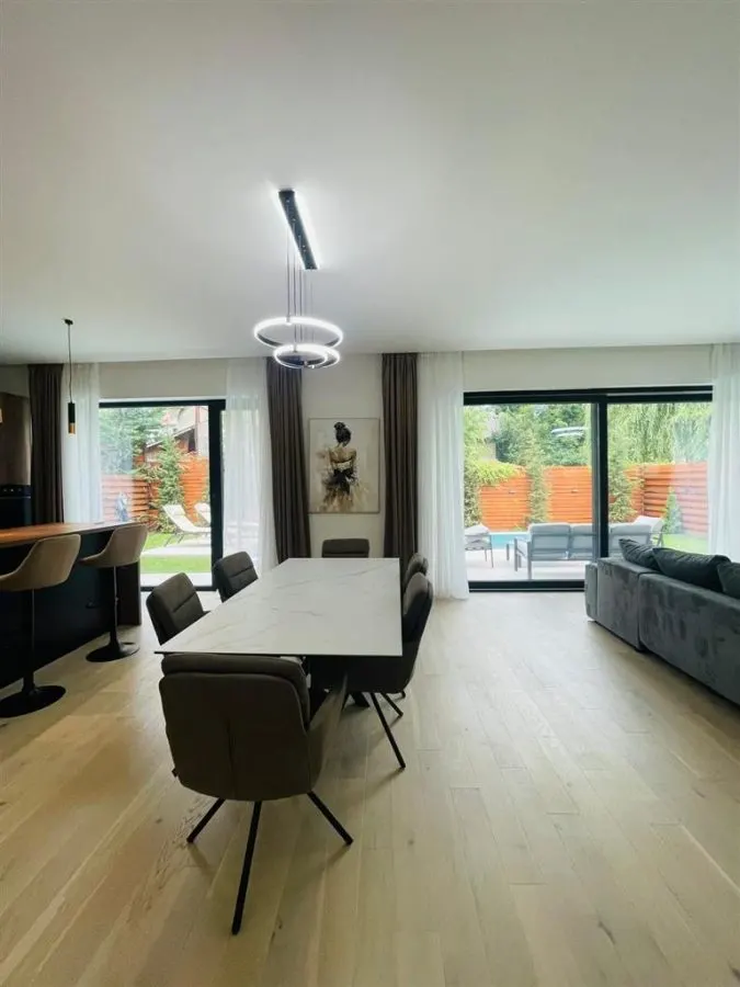 INCHIRIERE VILA 5 camere LUX cu piscina in Zona Erou  Iancu Nicolae - foto 8