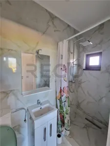 RECO Casa noua cu toate utilitatile in Bors - foto 17
