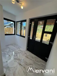 Casa de vanzare cu 2 apartamente in Azuga - foto 12