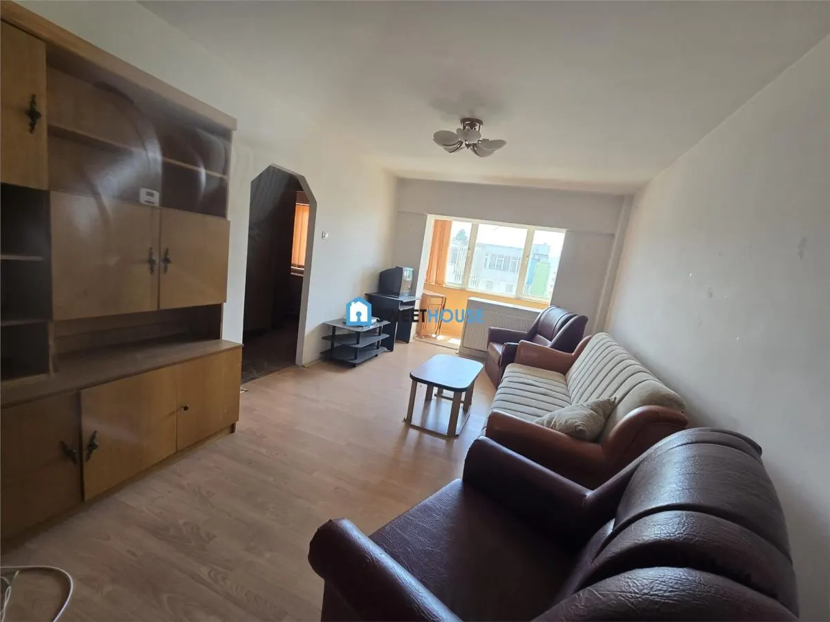 Apartament decomandat cu 3 camere, 2 bai si 3 balcoane  Str. Tabacari, Fagaras - foto 6