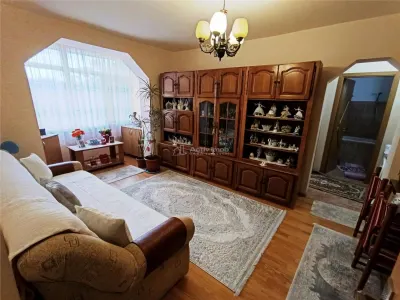 Apartament 2 camere in zona centrala Moldova Noua - foto 4