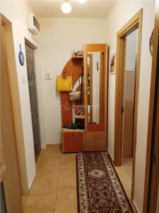 Apartament 2 camere in zona centrala Moldova Noua - foto 5