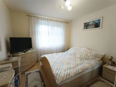 Apartament 2 camere in zona centrala Moldova Noua - foto 8