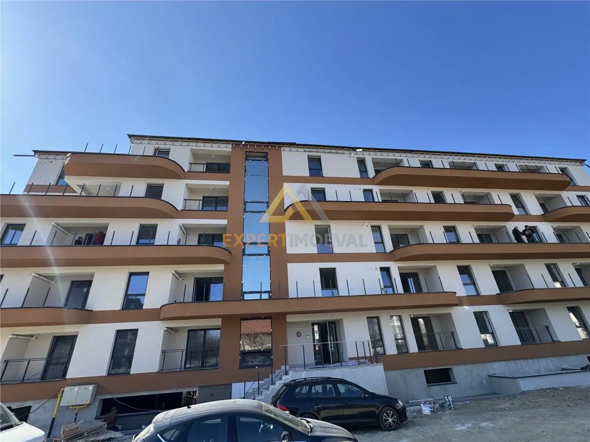 Apartament Bloc nou 2 Camere str Lupului complex nou - foto 2