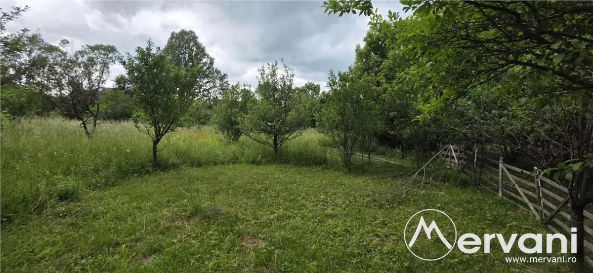 Vila de vanzare cu 6 camere si teren de 5116 mp in Cornu - foto 13