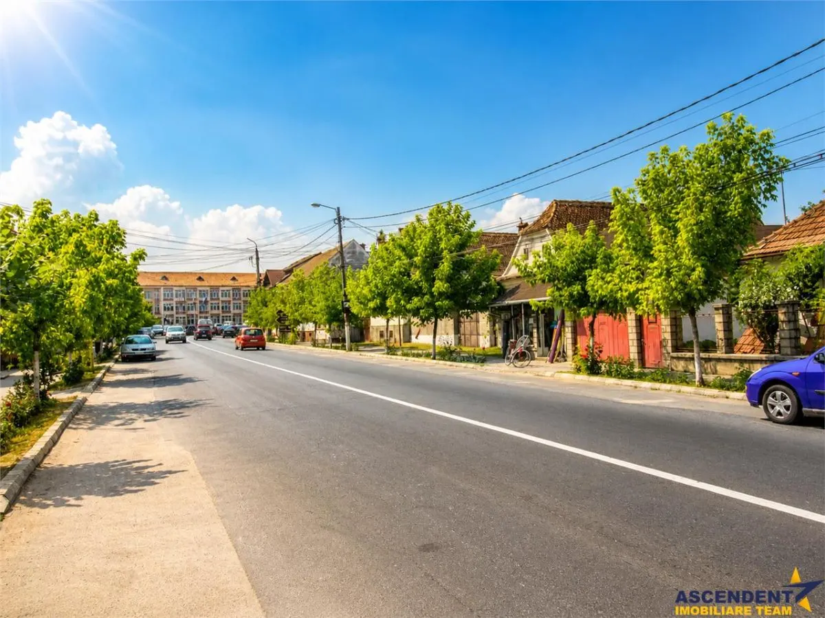 Imobil versatil, cu potential ridicat, conditii personalizate, Central, Rasnov - foto 1
