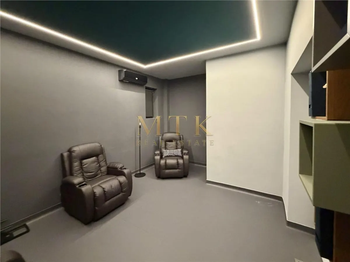 Vila moderna renovata complet | Clinica medicala la cheie | D+P+1E+M | AVIATORILOR - foto 19