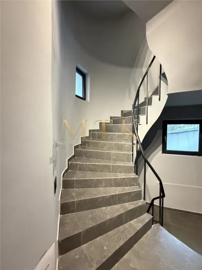 Vila moderna renovata complet | Clinica medicala la cheie | D+P+1E+M | AVIATORILOR - foto 20