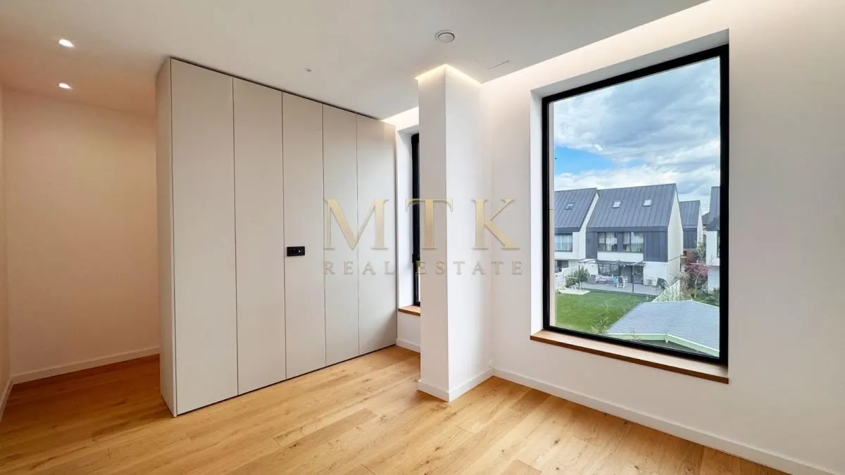 Vila Smart Home de vanzare | 4 Camere | Design Modern si Sustenabil |  Matei Millo - foto 12