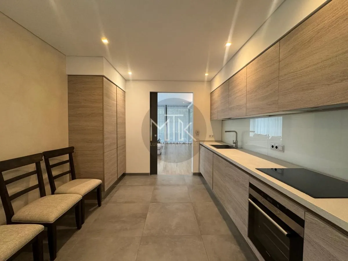 Apartament de lux 4 camere - curte 253 mp | Parcare subterana | Primaverii - foto 17