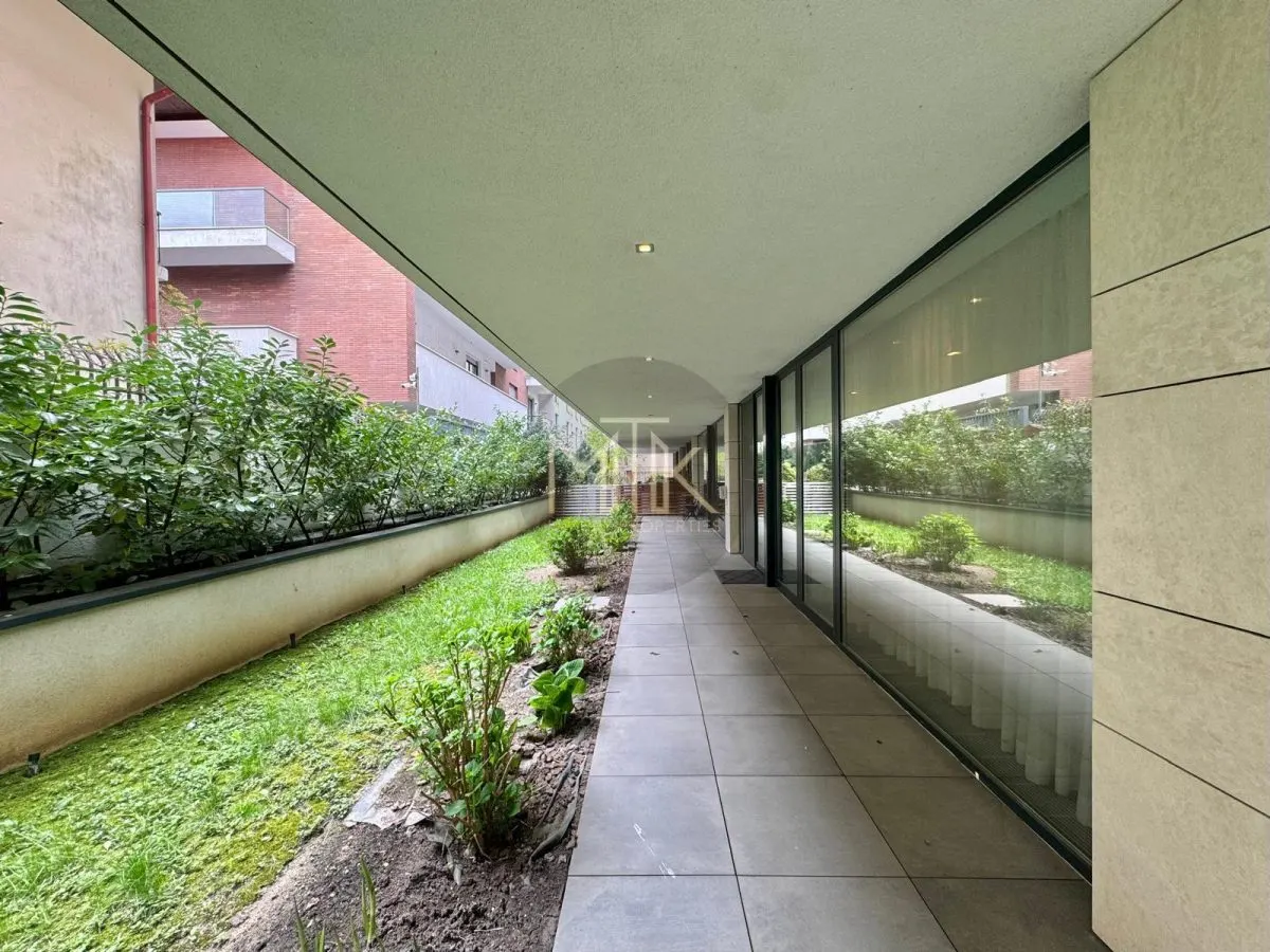 Apartament de lux 4 camere - curte 253 mp | Parcare subterana | Primaverii - foto 4
