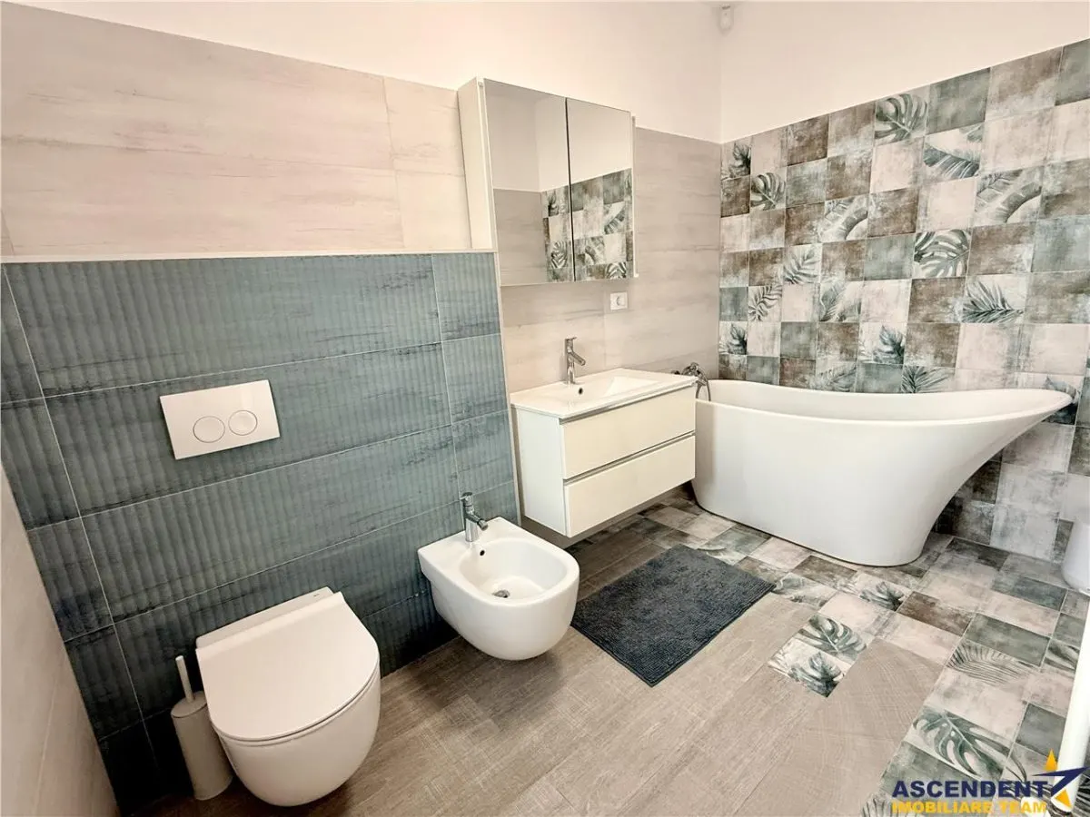 Proprietate la cheie, aspect deosebit, priveliste, Cristian, Brasov - foto 6