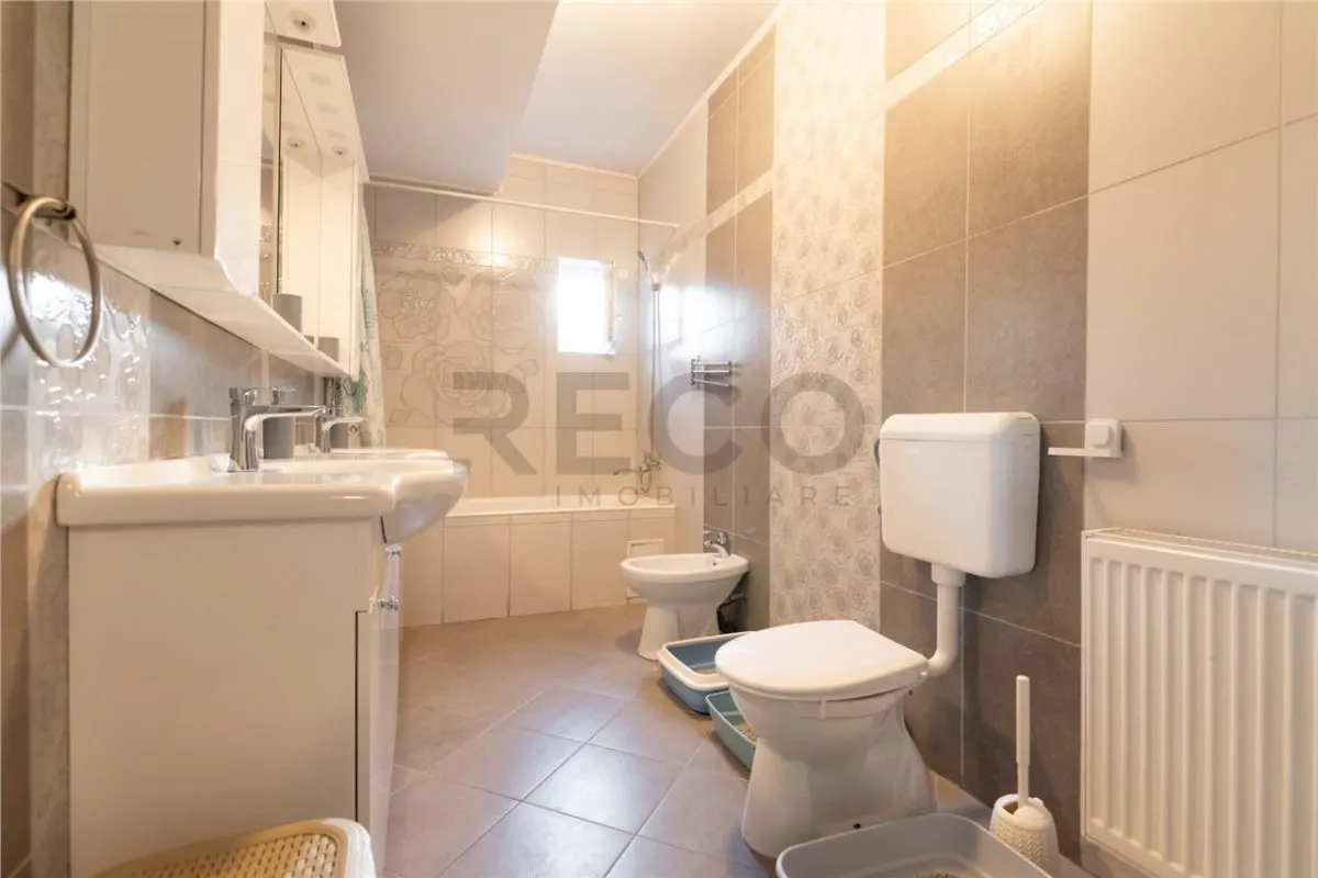 RECO Apartament la casa curte proprie  , Paleu - foto 11