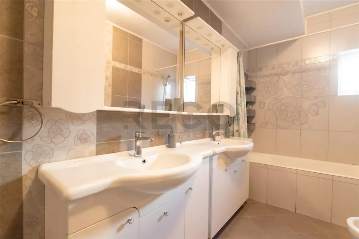 RECO Apartament la casa curte proprie  , Paleu - foto 10