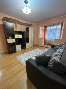 Apartament 3 camere Dacia | Mobilat și utilat | 100 m Lidl | Et. 4/4 cu pod - Iasi