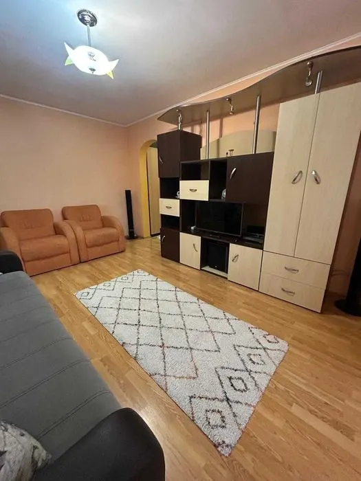 Apartament 3 camere Dacia | Mobilat și utilat | 100 m Lidl | Et. 4/4 cu pod - foto 2