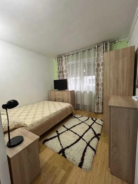 Apartament 3 camere Dacia | Mobilat și utilat | 100 m Lidl | Et. 4/4 cu pod - foto 3