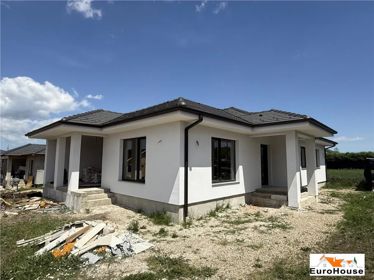 Casa De Vanzare In Alba Iulia , zona Oarda - foto 2