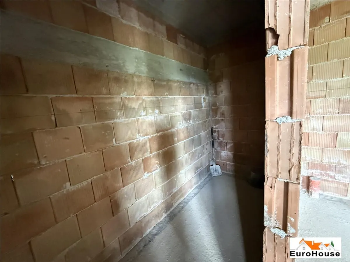 Casa De Vanzare P+E+M In Alba Iulia , Zona Oarda - foto 11