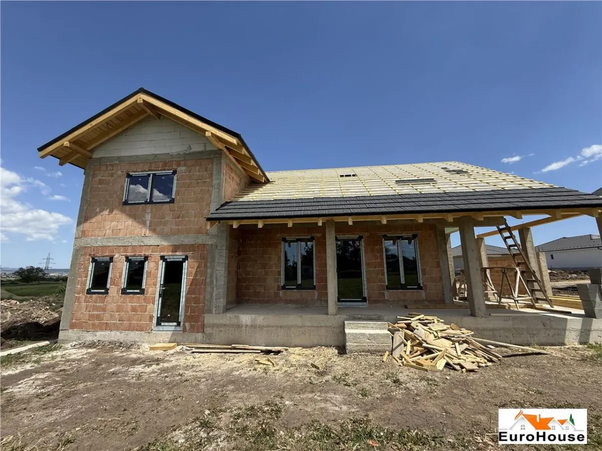 Casa De Vanzare P+E+M In Alba Iulia , Zona Oarda - foto 13