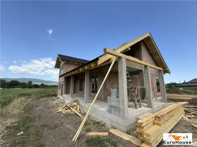 Casa De Vanzare P+E+M In Alba Iulia , Zona Oarda - foto 4
