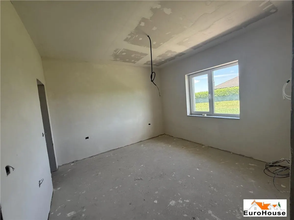 Casa De Vanzare P+E+M In Alba Iulia , Zona Oarda - foto 7