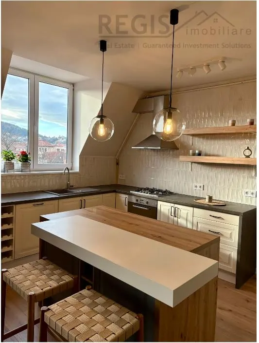 Apartament 4 dormitoare ,la casa Central - foto 4