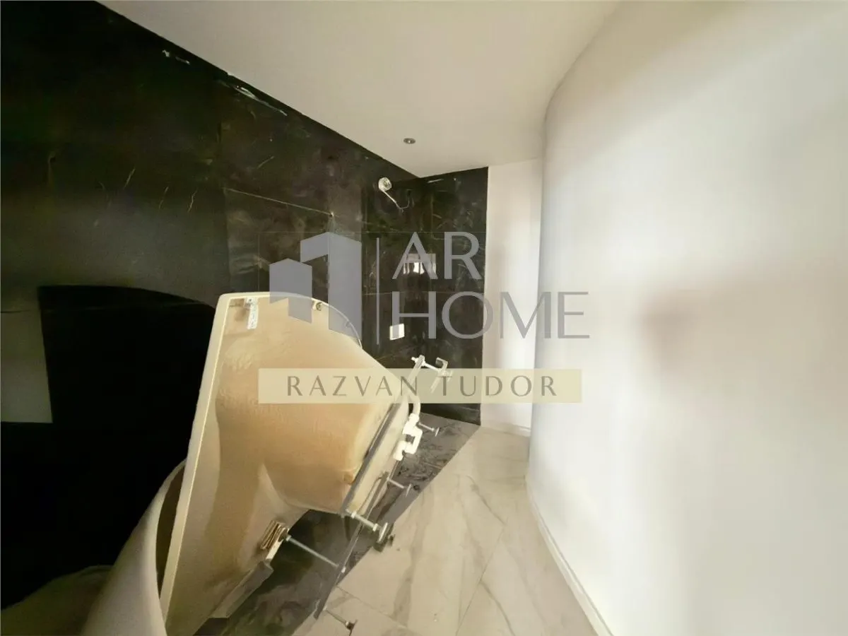 Apartament 4 camere de lux , Ploiesti , zona ultracentrala , Gh.Doja - foto 14
