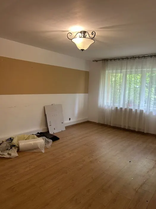 Apartament 3 camere Astra-Lidl,decomandat,2 gr.sanitare,125000 Euro - foto 4