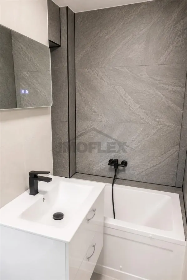 Apartament 4 camere - foto 6