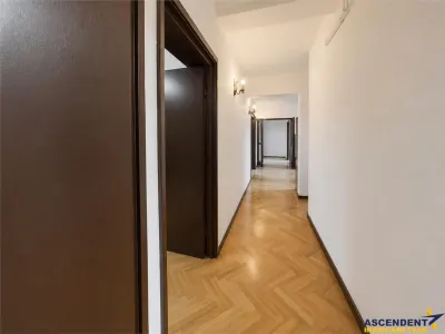 Apartament reprezentativ, 5 camere, pentru birou sau locuinta, Central, Brasov - foto 3