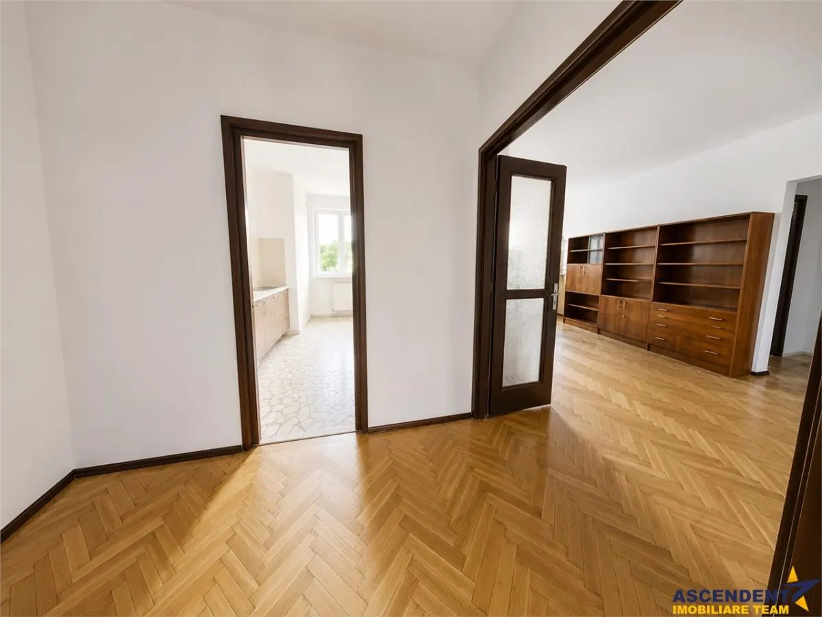 Apartament reprezentativ, 5 camere, pentru birou sau locuinta, Central, Brasov - foto 5