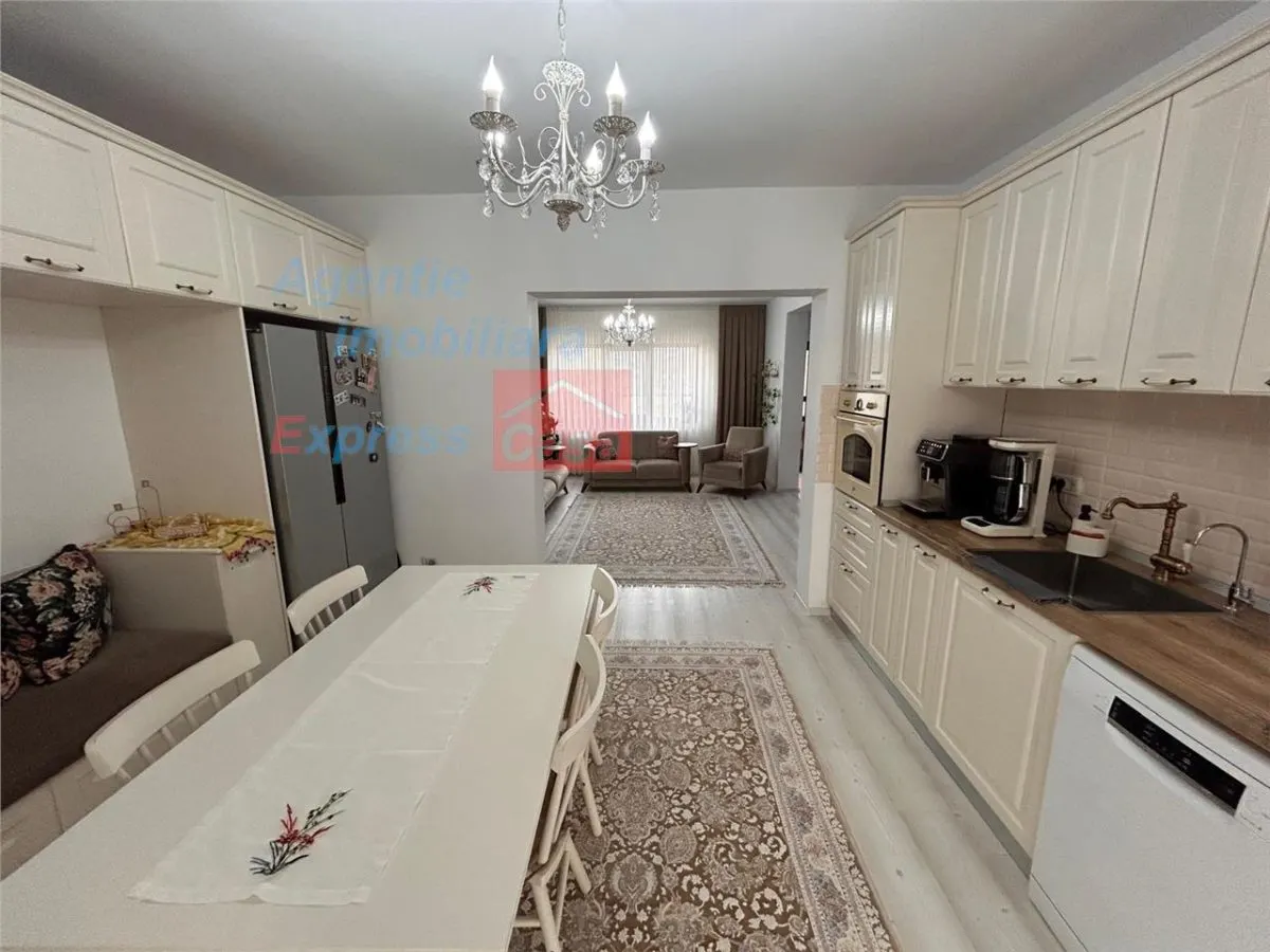 OPORTUNITATE! Proprietate deosebita de vanzare | Casa, 13.200 mp teren, doua iazuri cu peste | Raducaneni, Iasi - foto 3