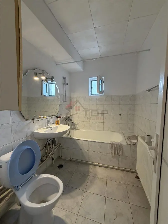Apartament 2 camere, etajul 3, decomandat- Nicolina - foto 3