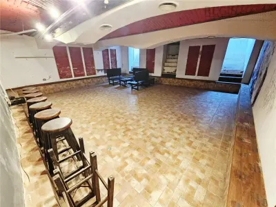 Spatiu comercial Piata Sfatului - Muresenilor - foto 2