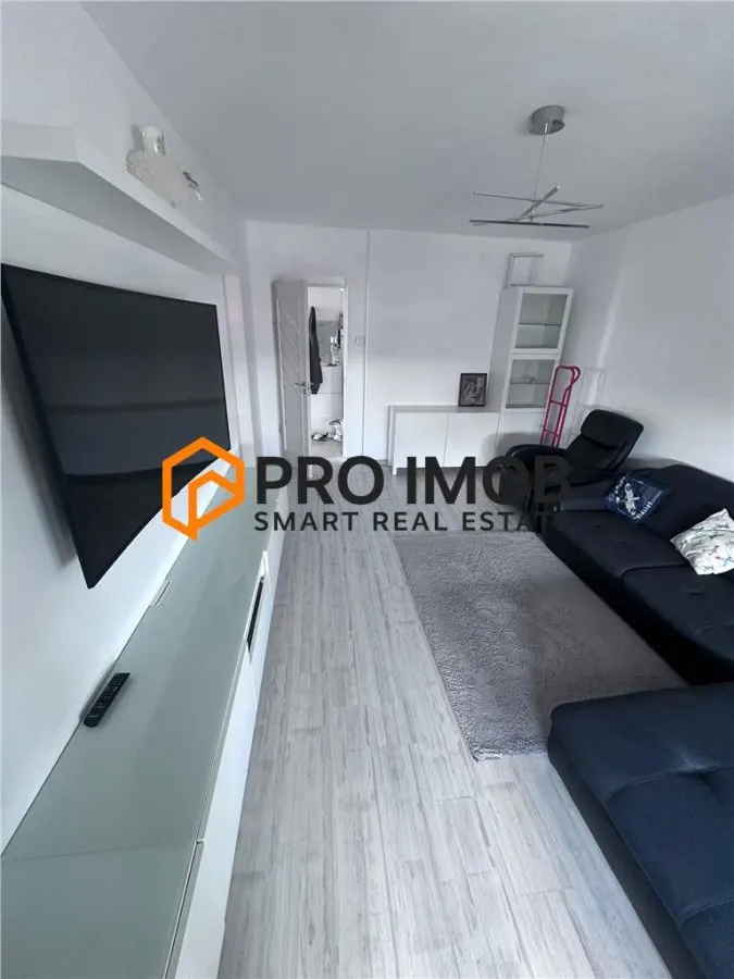 Apartament 3 camere decomandat zona Centru - foto 2